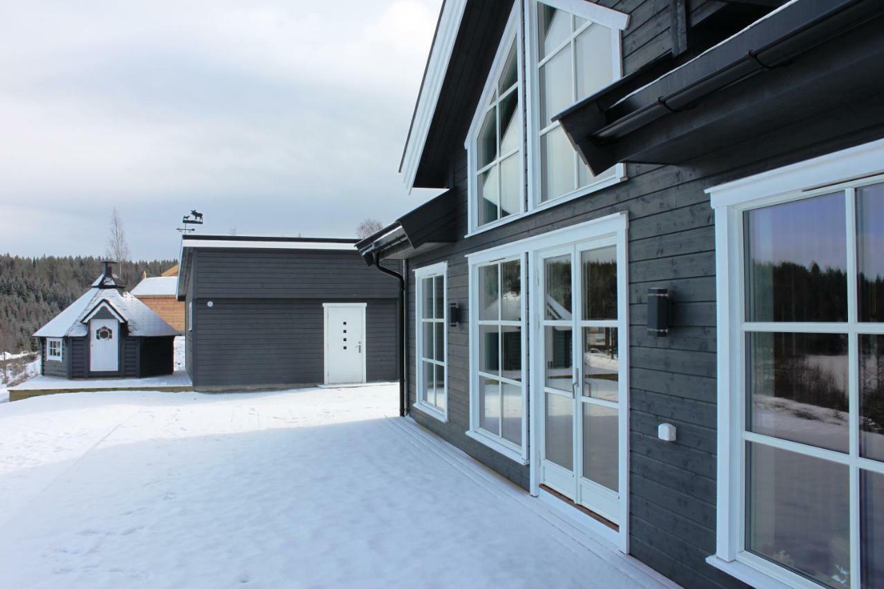 Luxury Mountain Villa Strandlykkja Exteriör bild